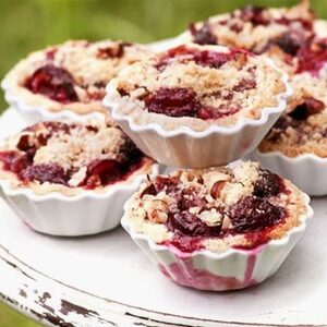 Cherry crumble pies