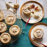 Easy gingerbread mince pies