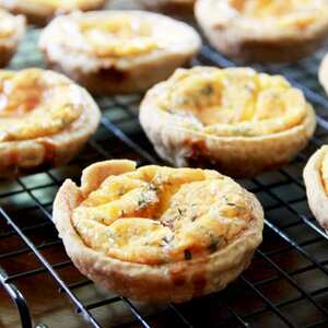 Individual Cheddar Cheese Pies