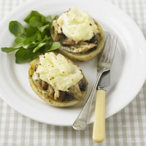 Chicken & mushroom spud pies