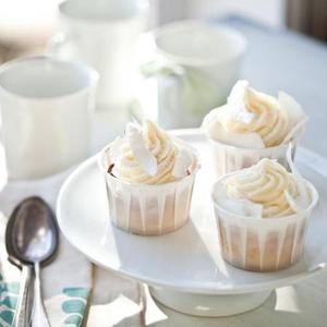 Lemon Coconut Cupcakes